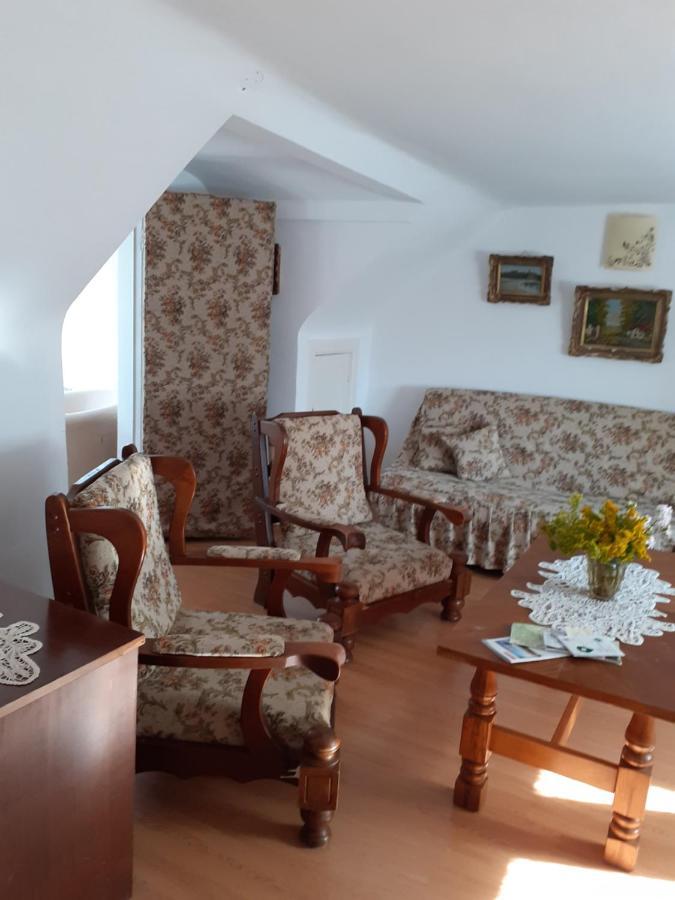 Pensiunea Floare De Colt 3*